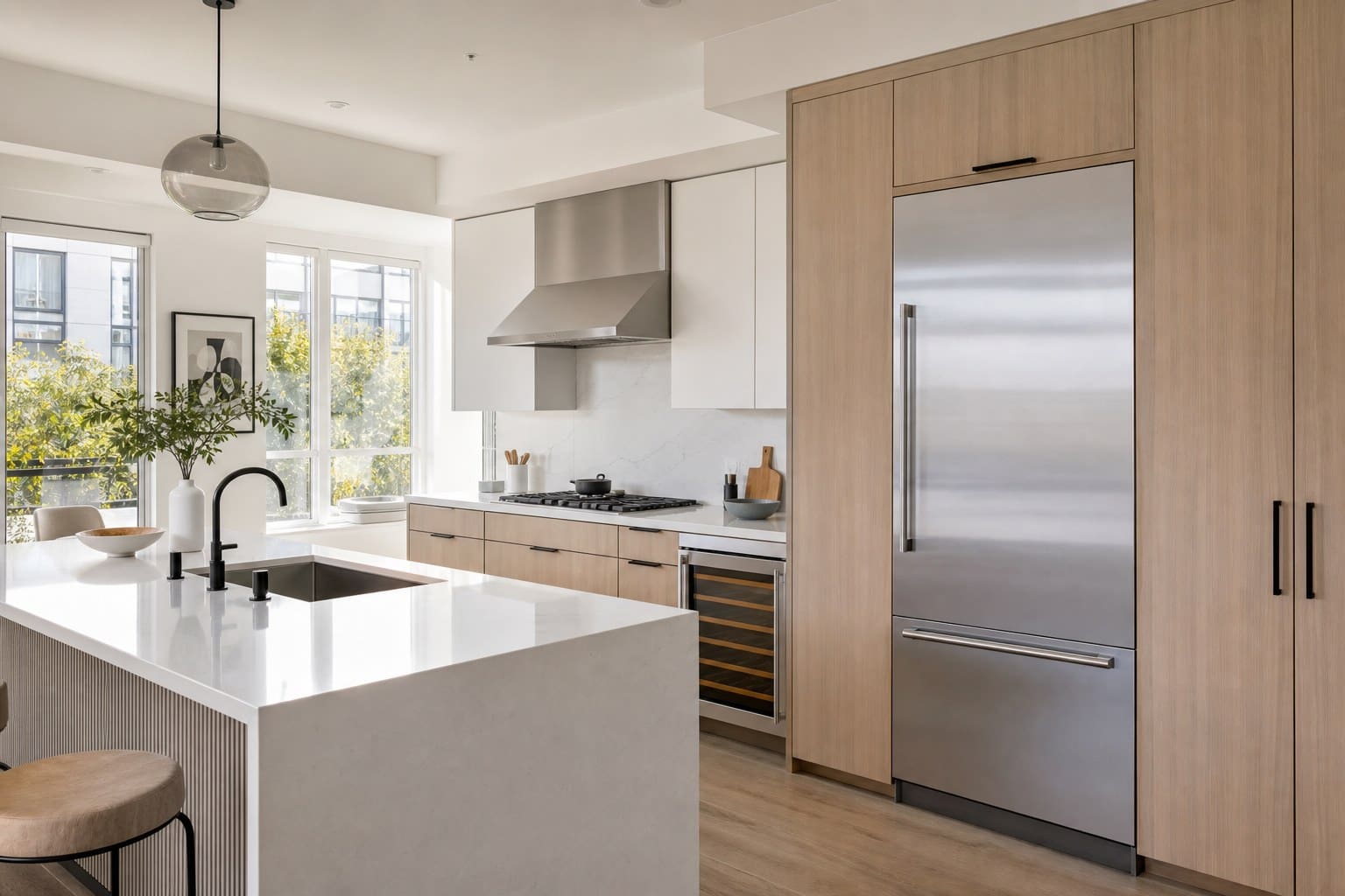 Bright modern Sunnyvale kitchen with an integrated Sub-Zero built-in, used to illustrate Sub-Zero repair pricing